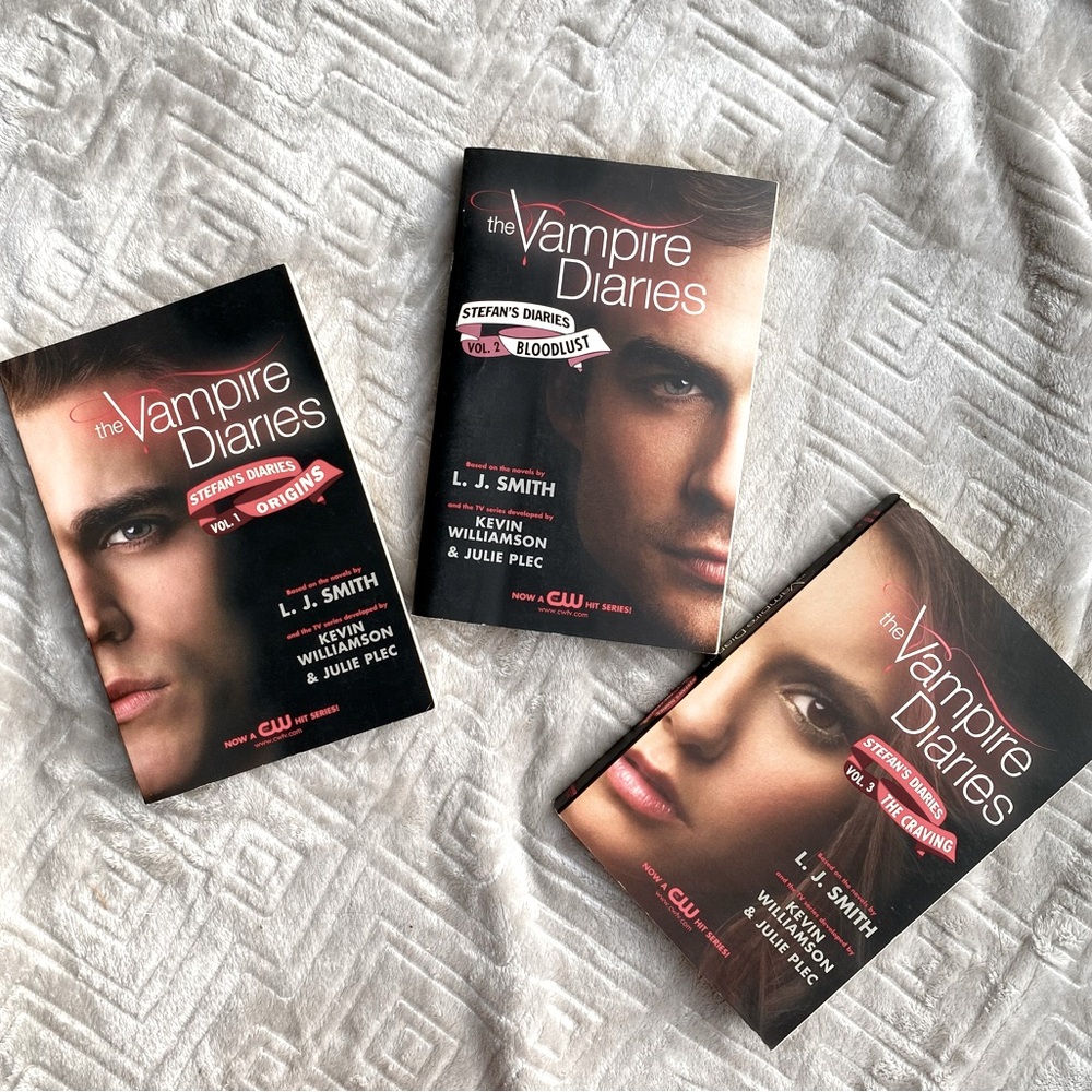 The Vampire Diaries: Stefan’s Diaries. Vol.1-3. Origins, Bloodlust, The Cravings